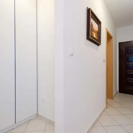 Appartement Omega Cert - Hr-09851-01 By Interhome Crikvenica